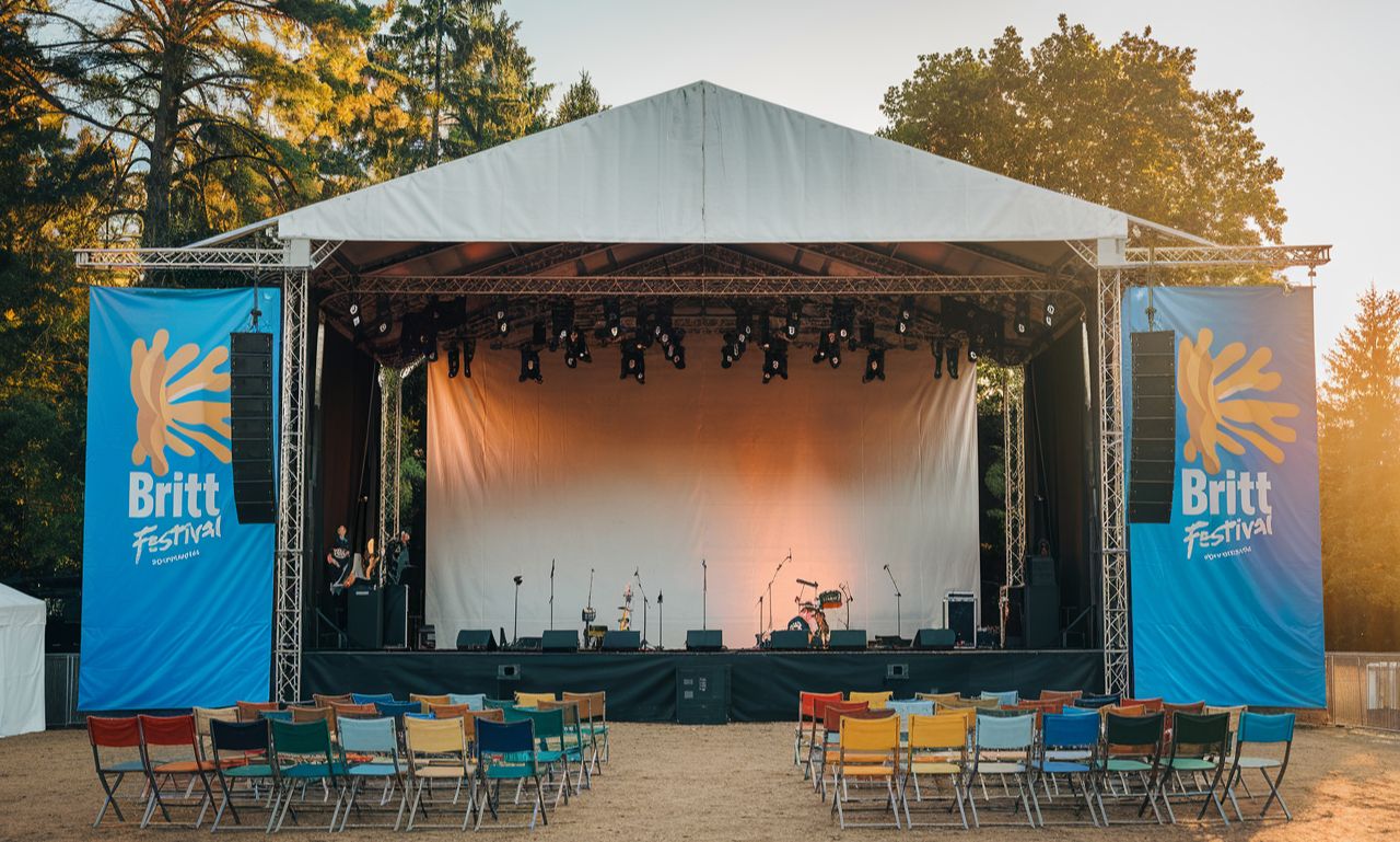 Scenic outdoor concert at Britt Festival, Oregon.